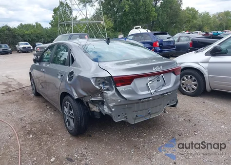 2023 Kia Forte Lxs from USA, damaged, VIN 3KPF24AD2PE582973